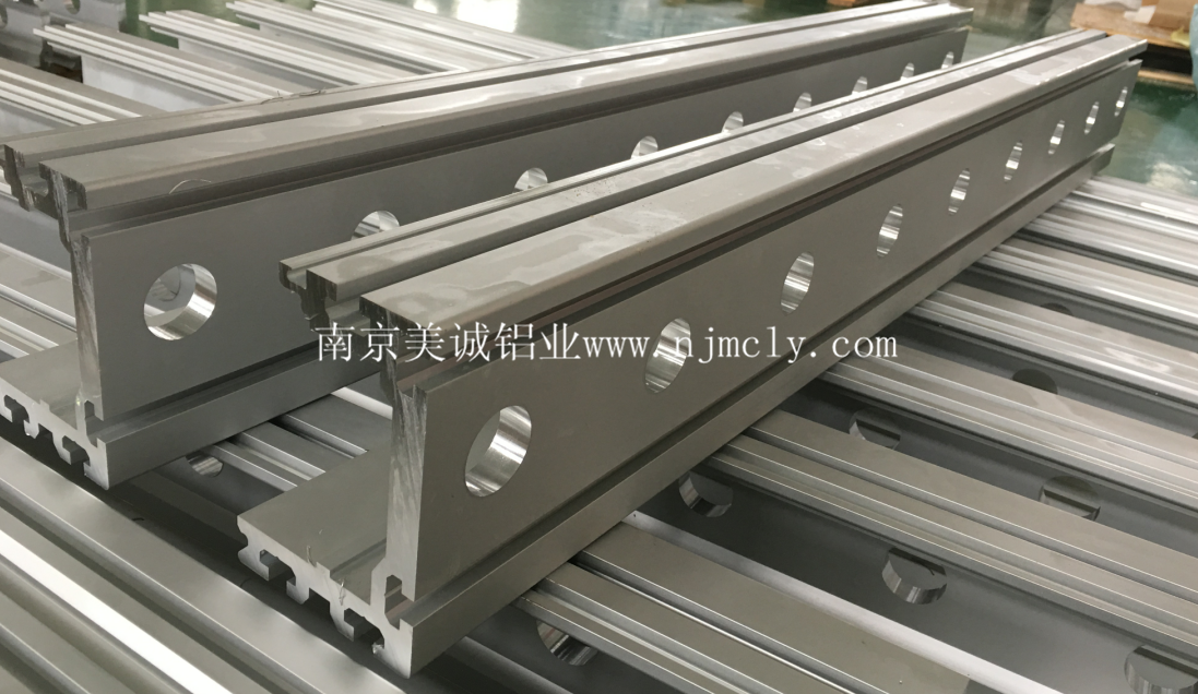 長(zhǎng)安汽車(chē)軌道流水線(xiàn)型材01